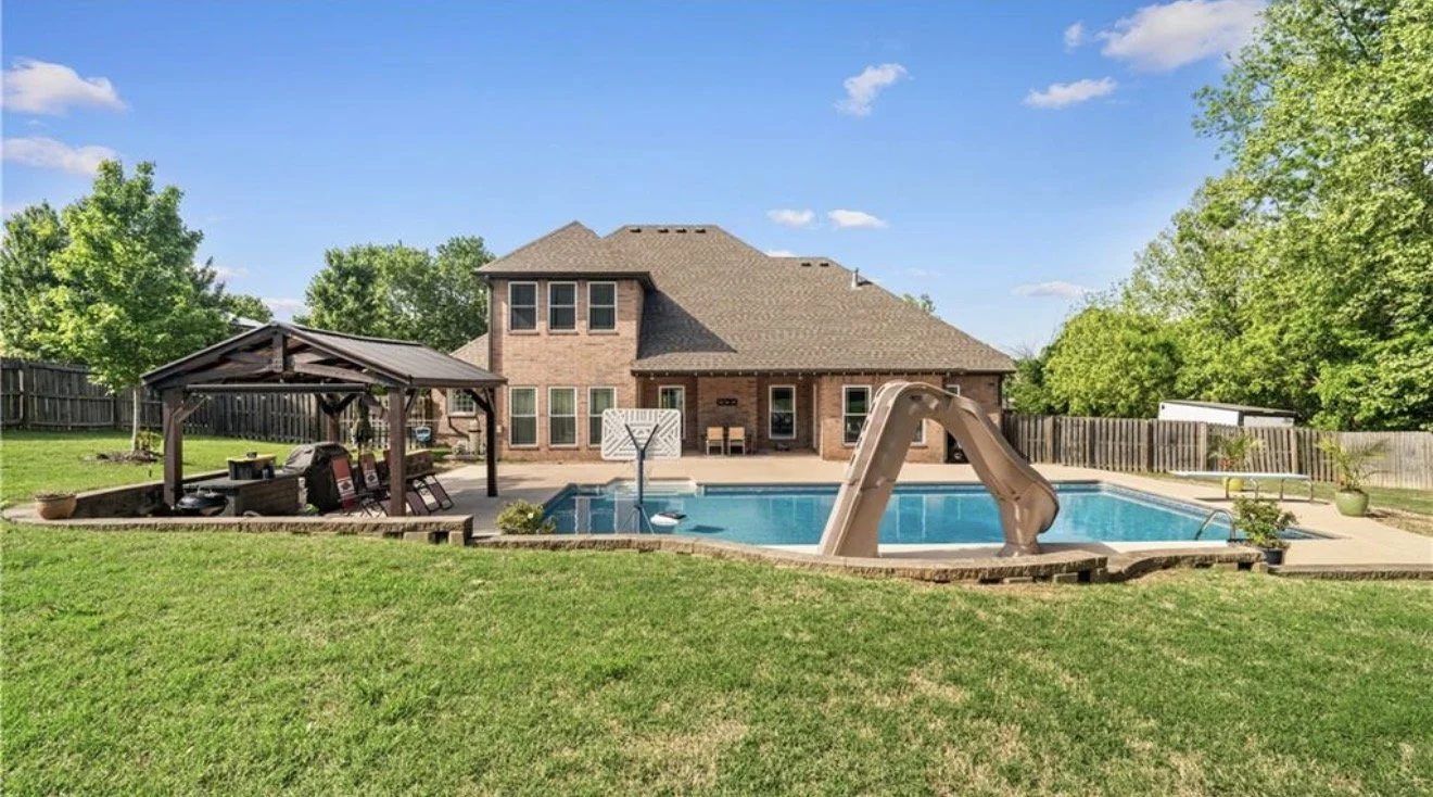 UNDER CONTRACT:  4367 W. American Drive Fayetteville, AR