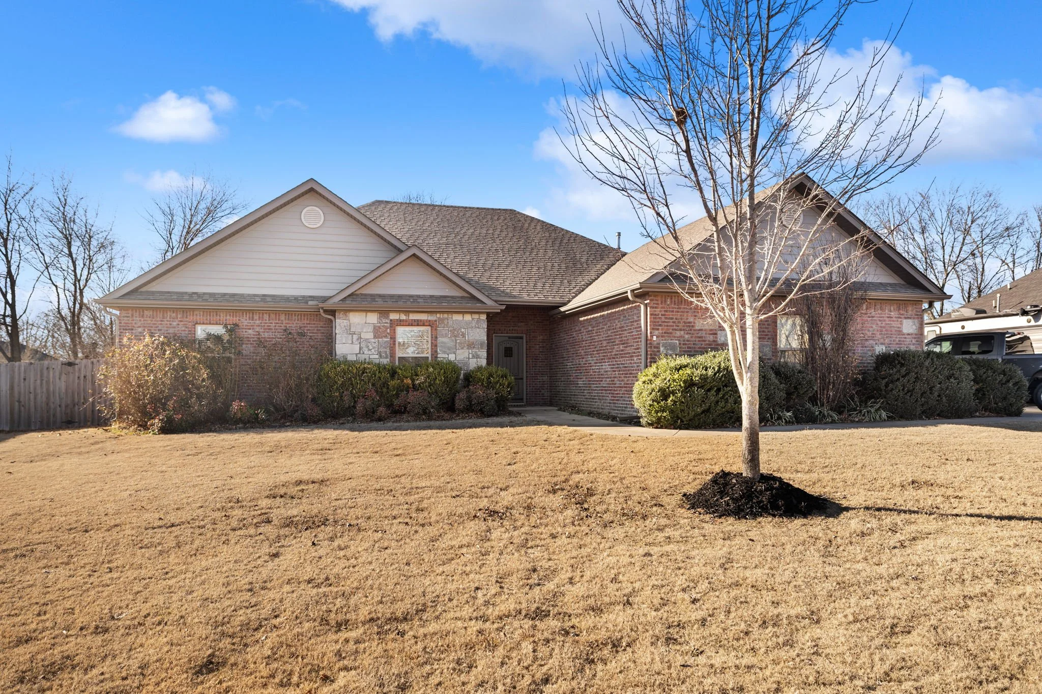 JUST LISTED:  510 Grandview Drive Prairie Grove, AR 72753