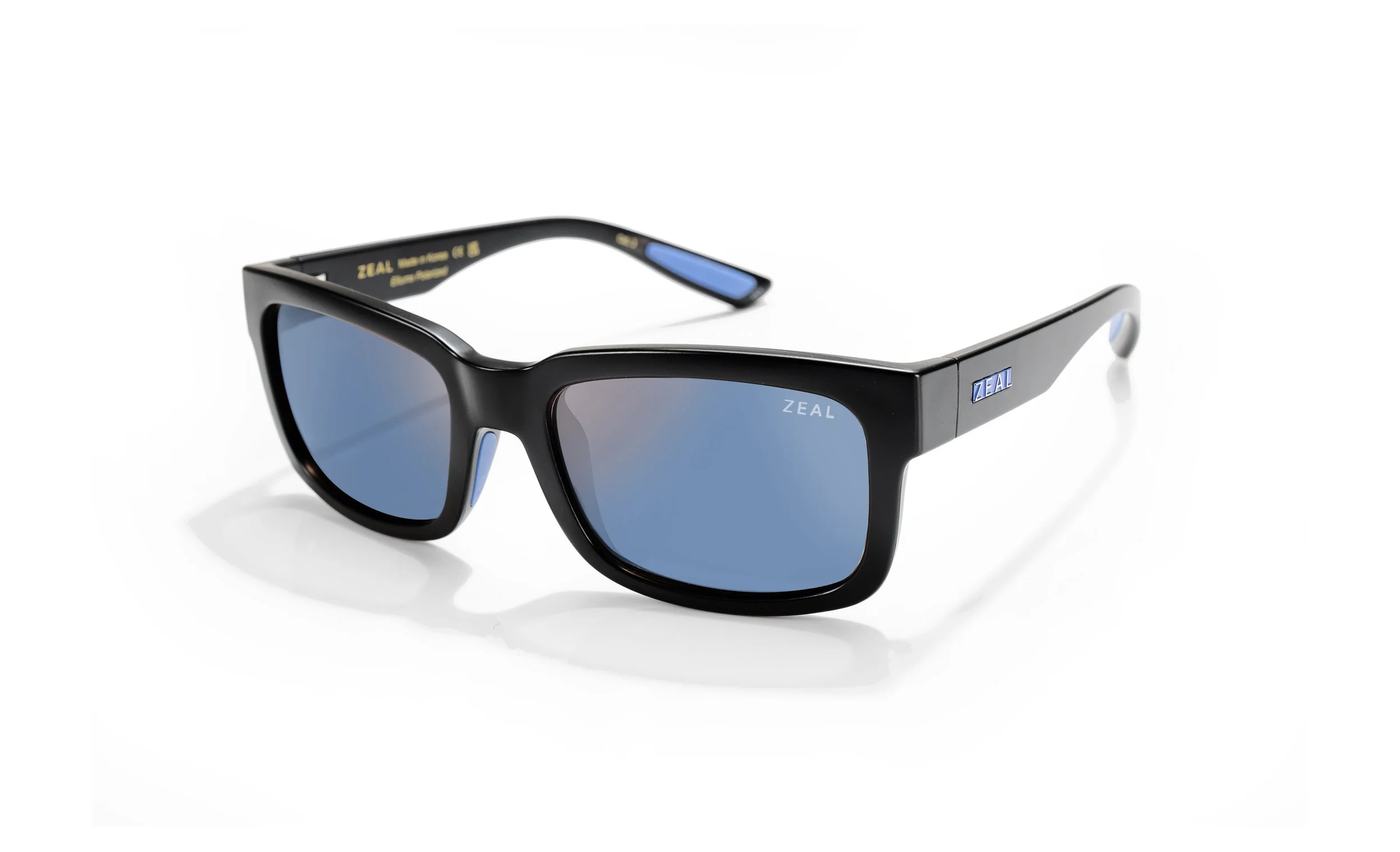 13405_QUARTERVIEW_MATTE BLACK_HORIZON BLUE2.jpg