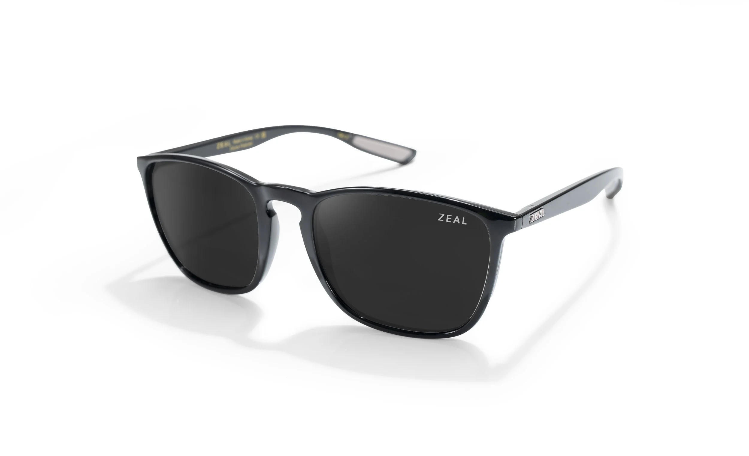 13417_QUARTERVIEW_MATTE BLACK_DARK GREY.jpg