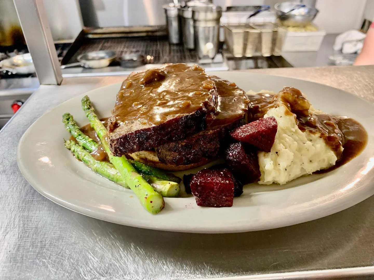 317935082_681904230199159_3690998323048822506_n (1).jpg