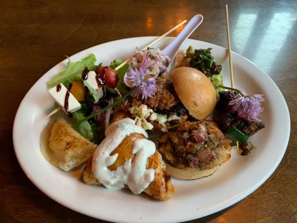 104102814_2591089924466327_3610387290947137513_n (1).jpg