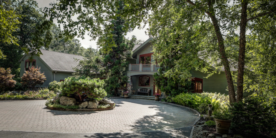 Hudson Valley Magazine