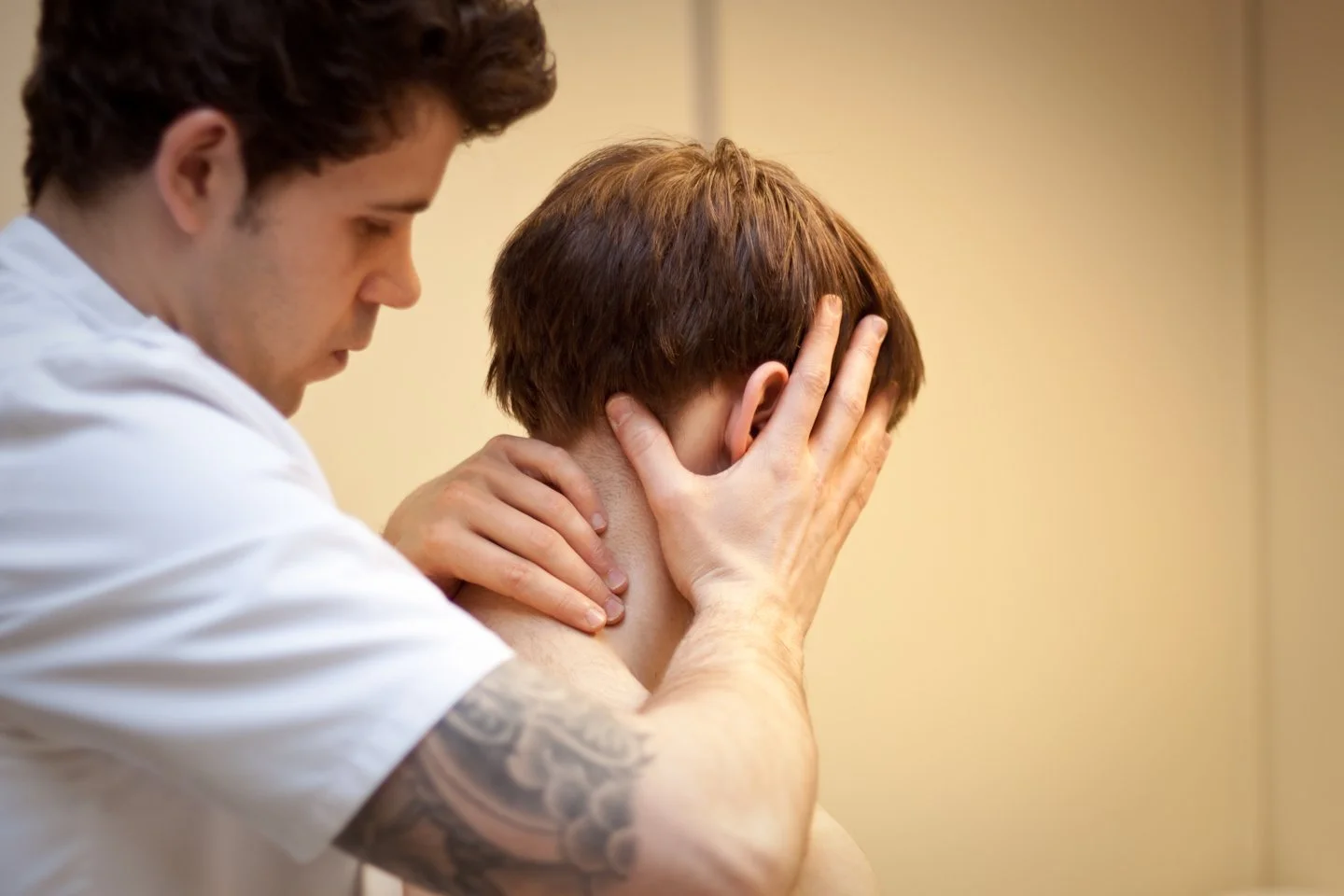 osteopath-central-otago-david-male-neck-pain