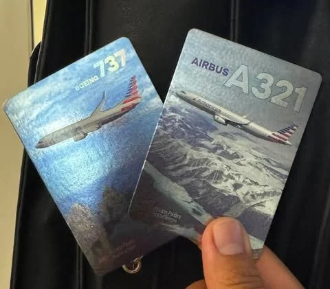 Two cards from APA, the Allied Pilot Association. On the cards are the Boeing 737 and the Airbus A321.