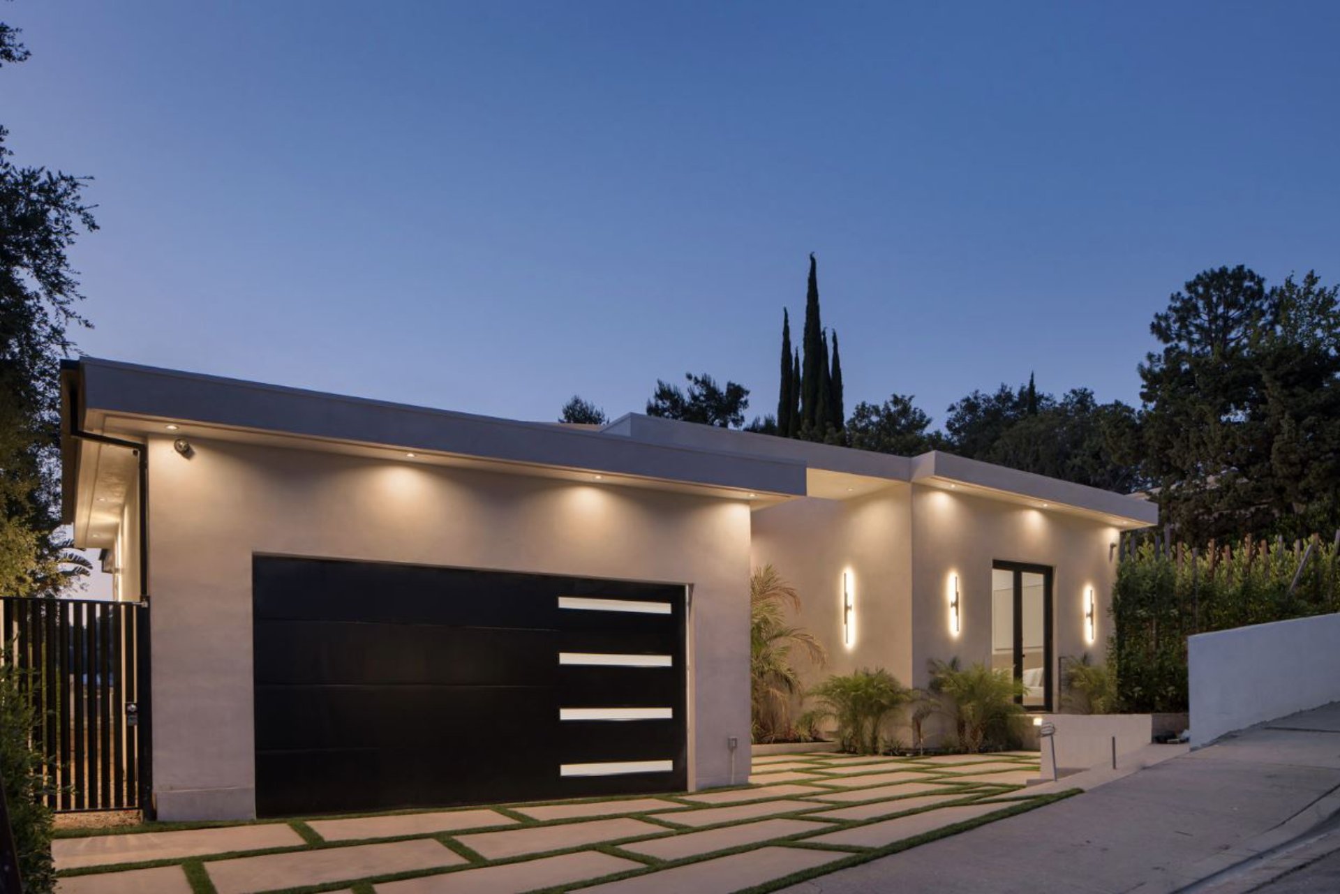 9715 Arby Dr (63).jpg