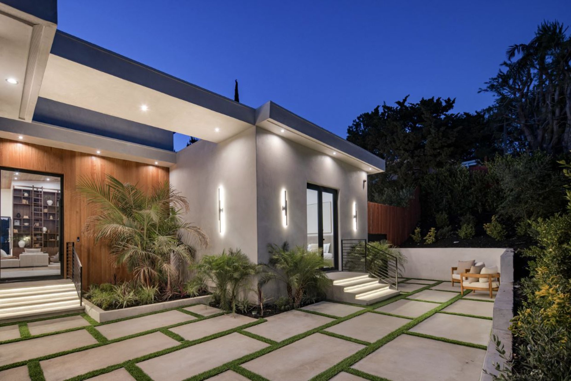 9715 Arby Dr (66).jpg