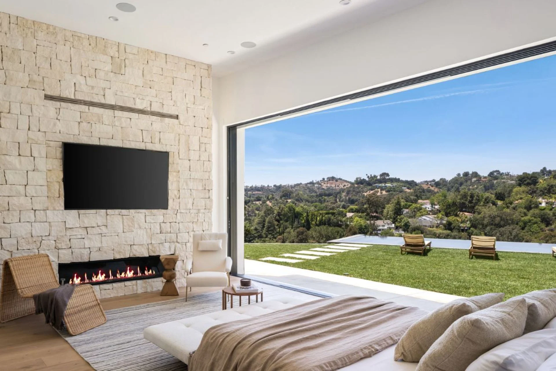 9715 Arby Dr (39).jpg