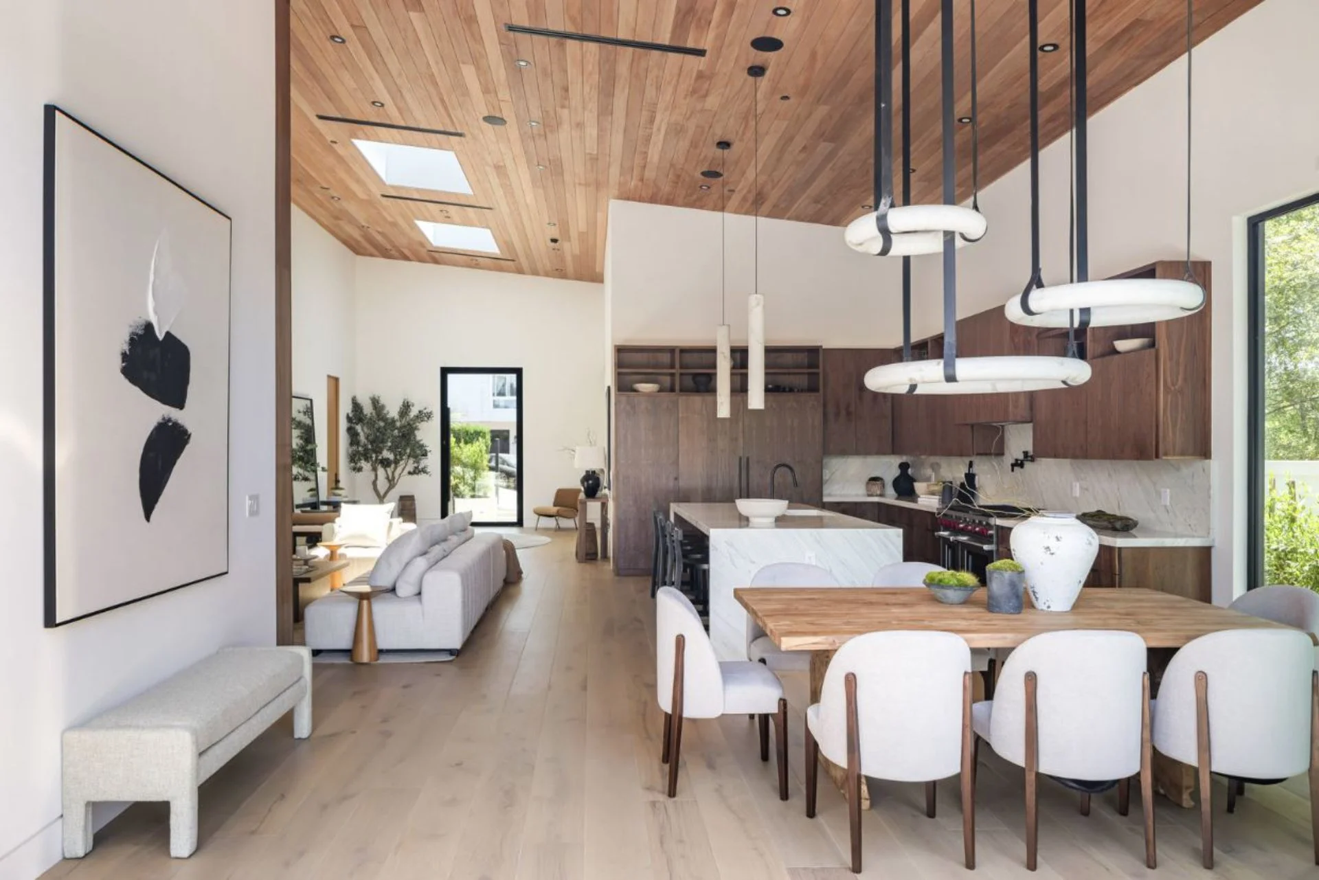 9715 Arby Dr (22).jpg