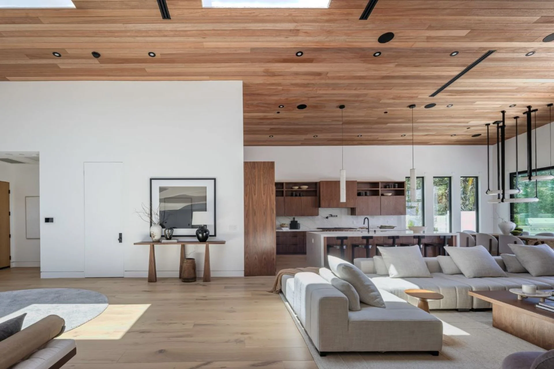 9715 Arby Dr (10).jpg