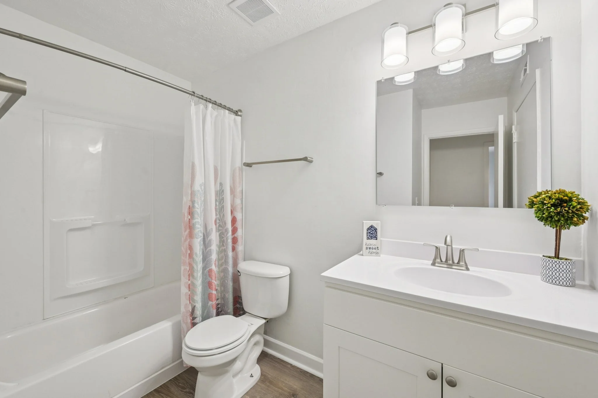 30-web-or-mls-Marlborough Ct-S0310-022.jpg