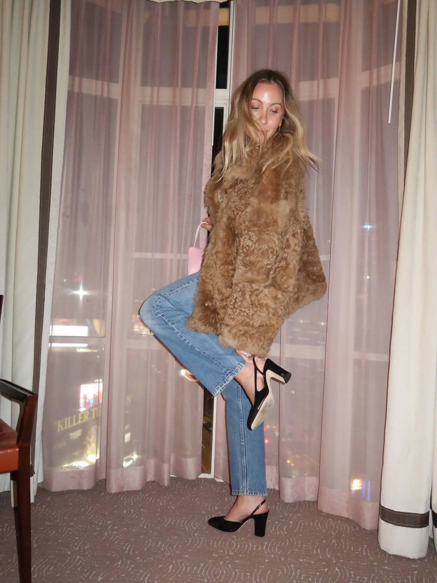 Hitting the sunset strip.

outfit links in stories 🔗

#datenight #nightoutfit #losangles