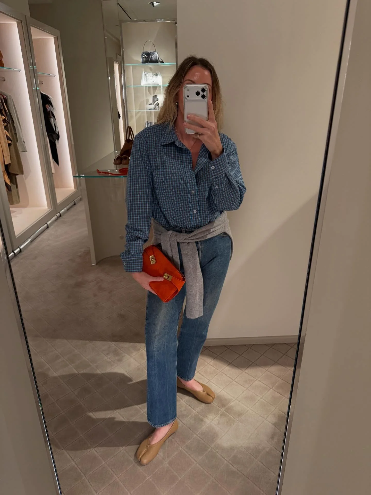 give me any pop of orange 🍊