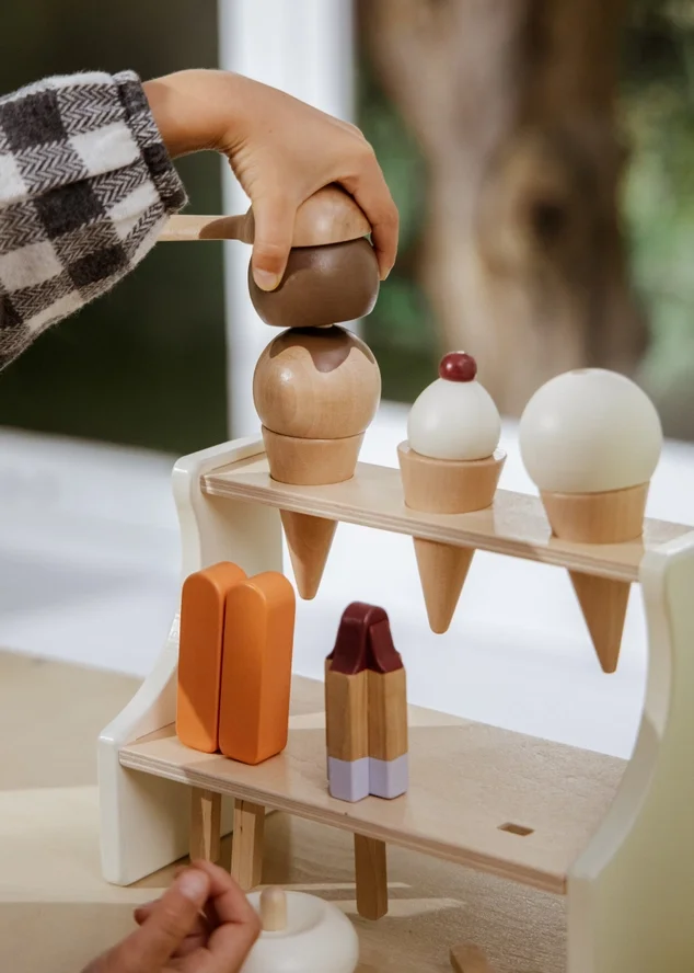 Wooden Ice Cream Stand and Accessories (5).webp