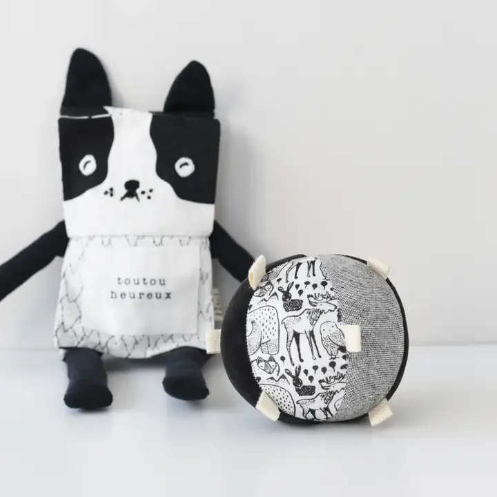 Taggy Ball with Rattle - Nordic  (4).webp