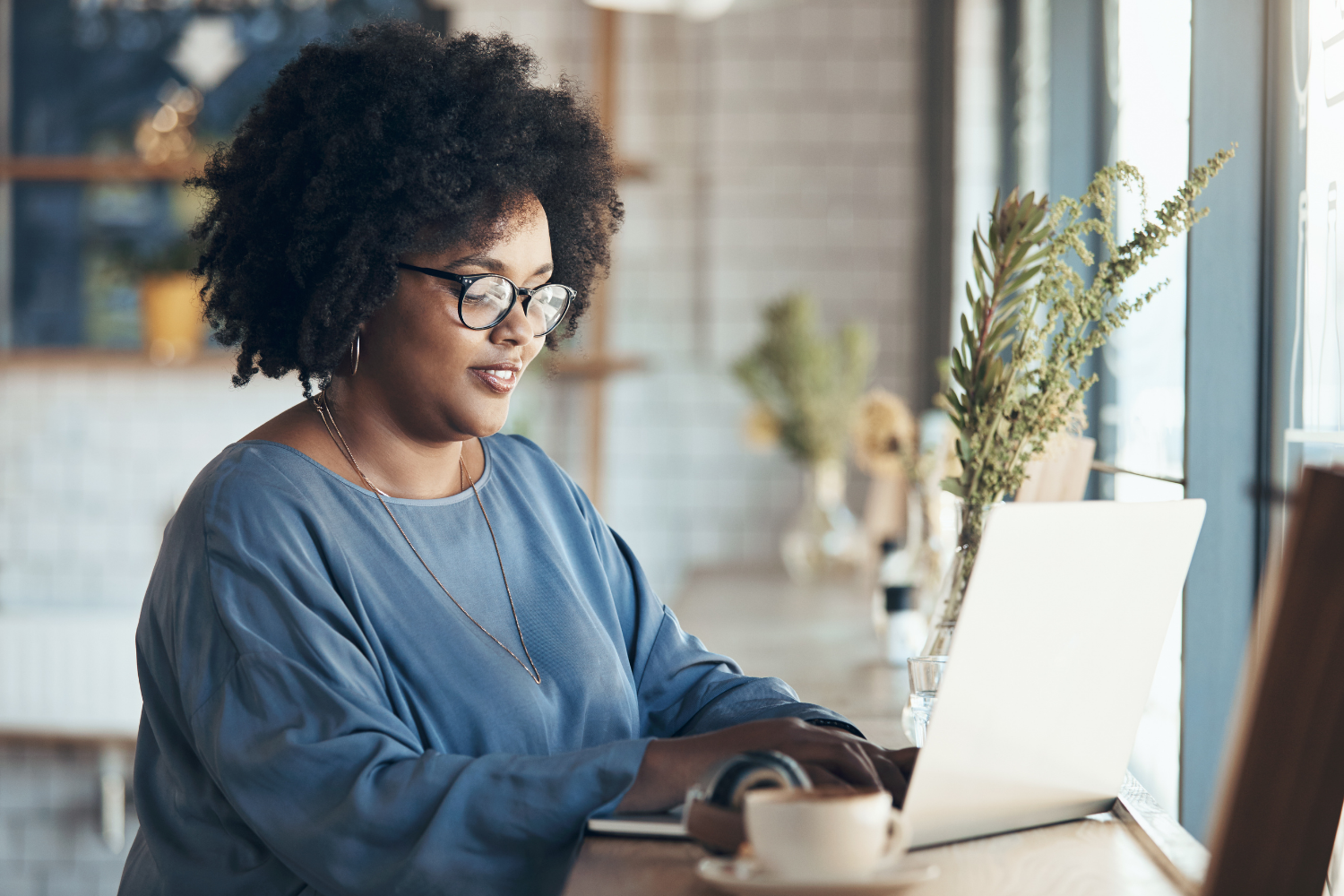 business owner using Kit for email marketing