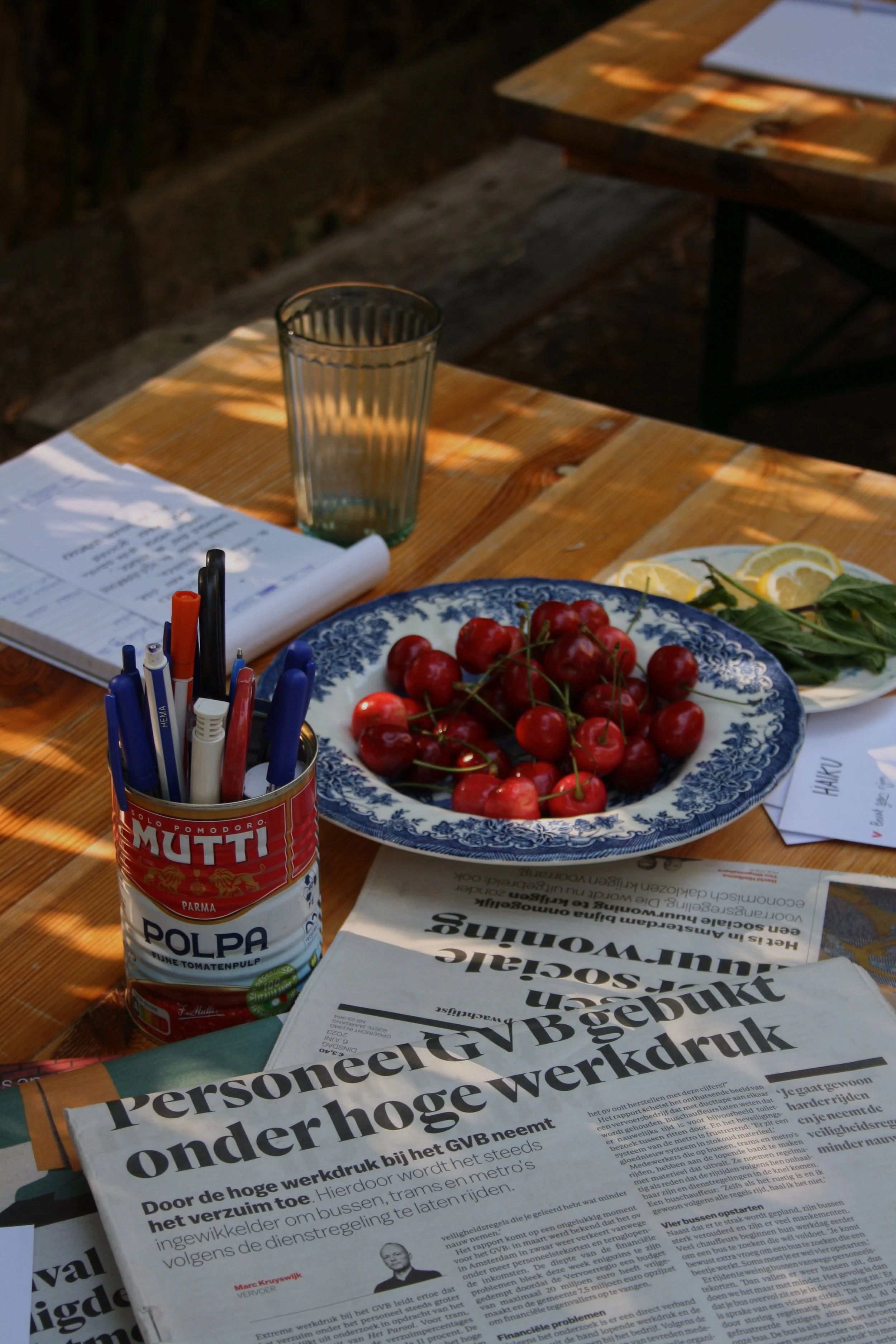 OPEN MET DICHT X KAS KEERWEER