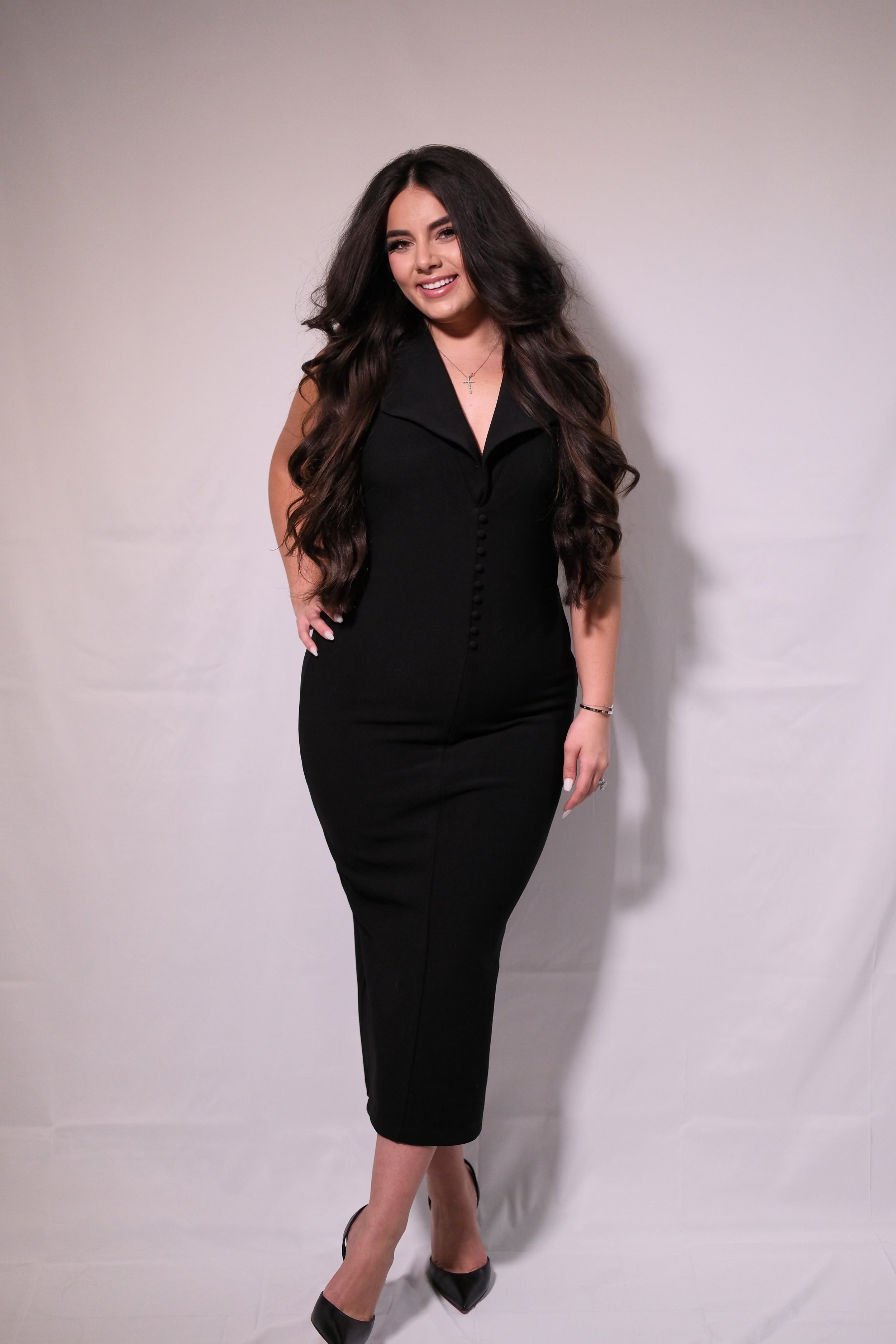 Amanda the top wedding planner in the San Francisco Bay Area posing