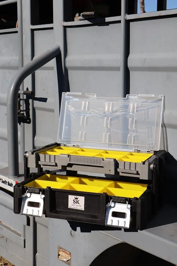 "The Compartment Kit"