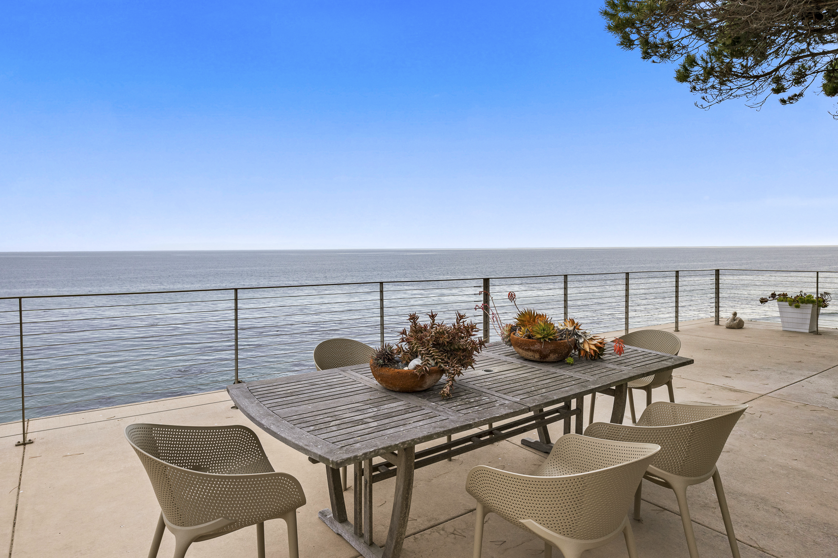 Shoreline Rental Web Photo-40.png