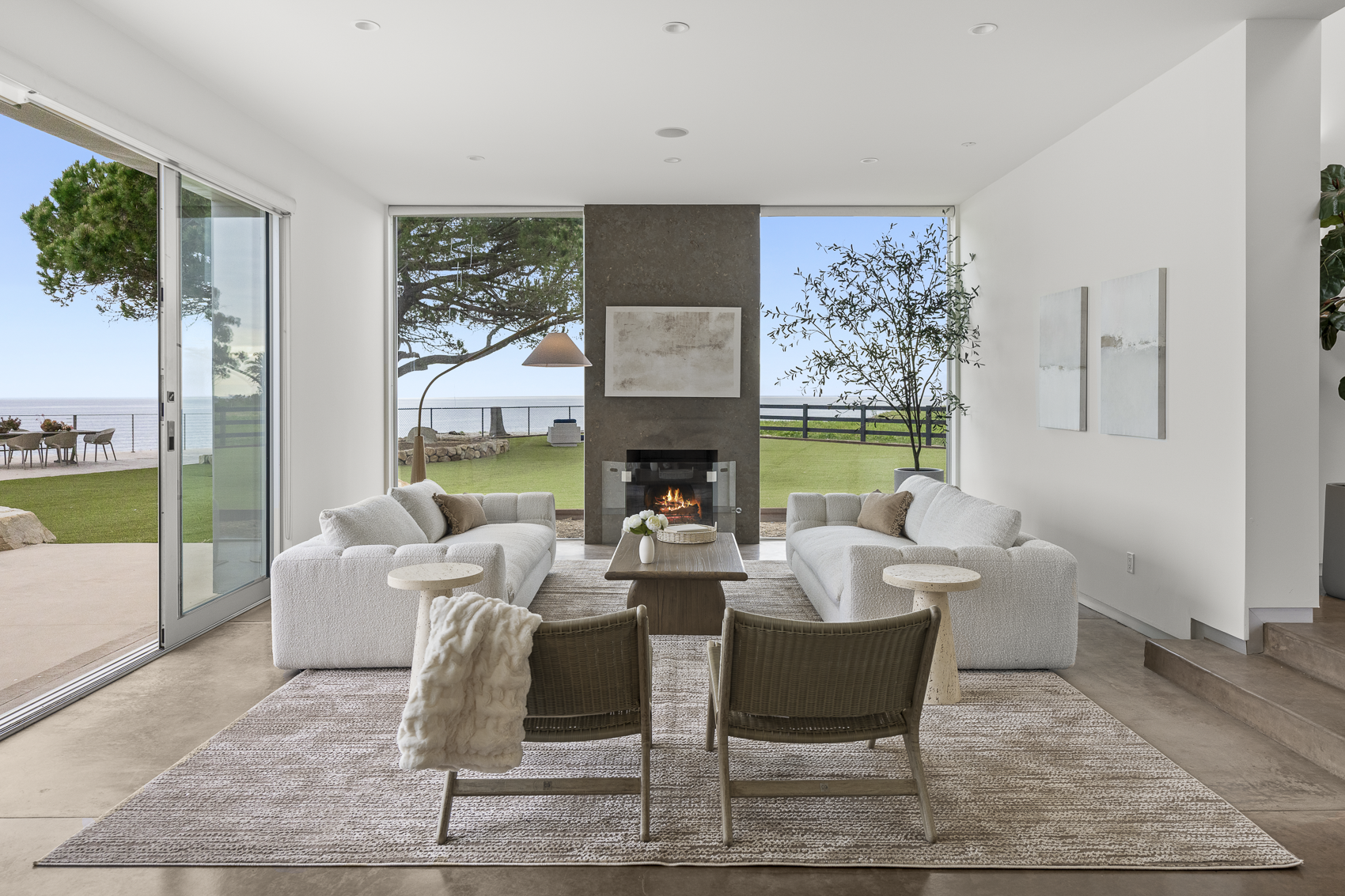 Shoreline Rental Web Photo-08.png