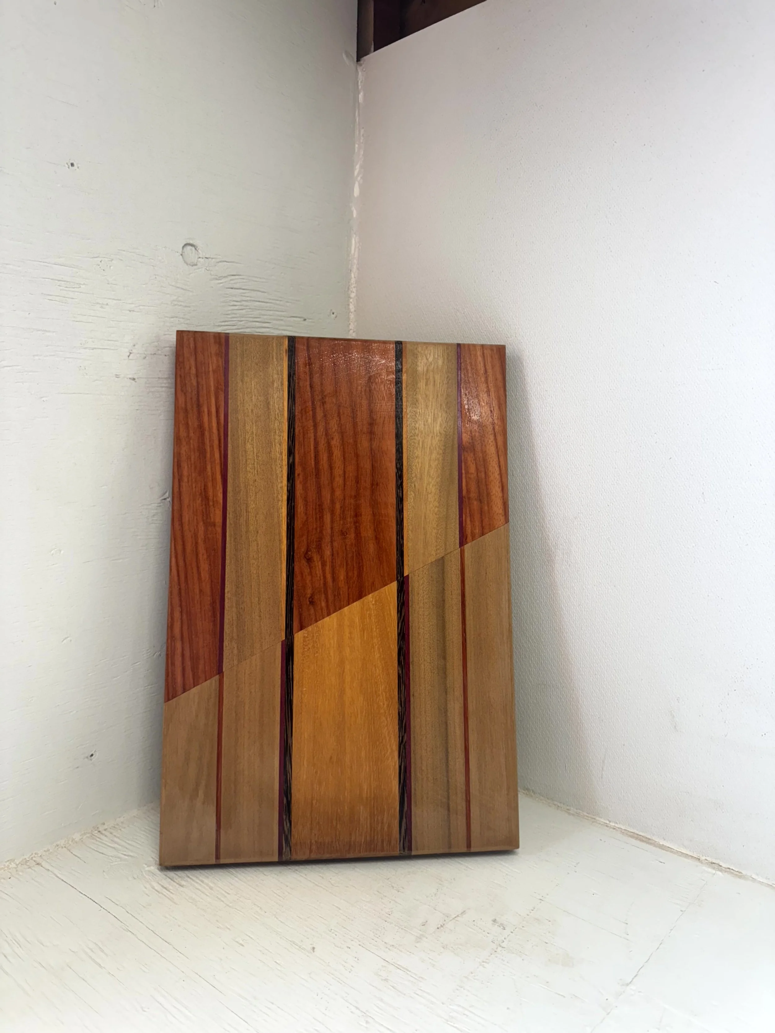 Edge Grain Serving Board — No. 05