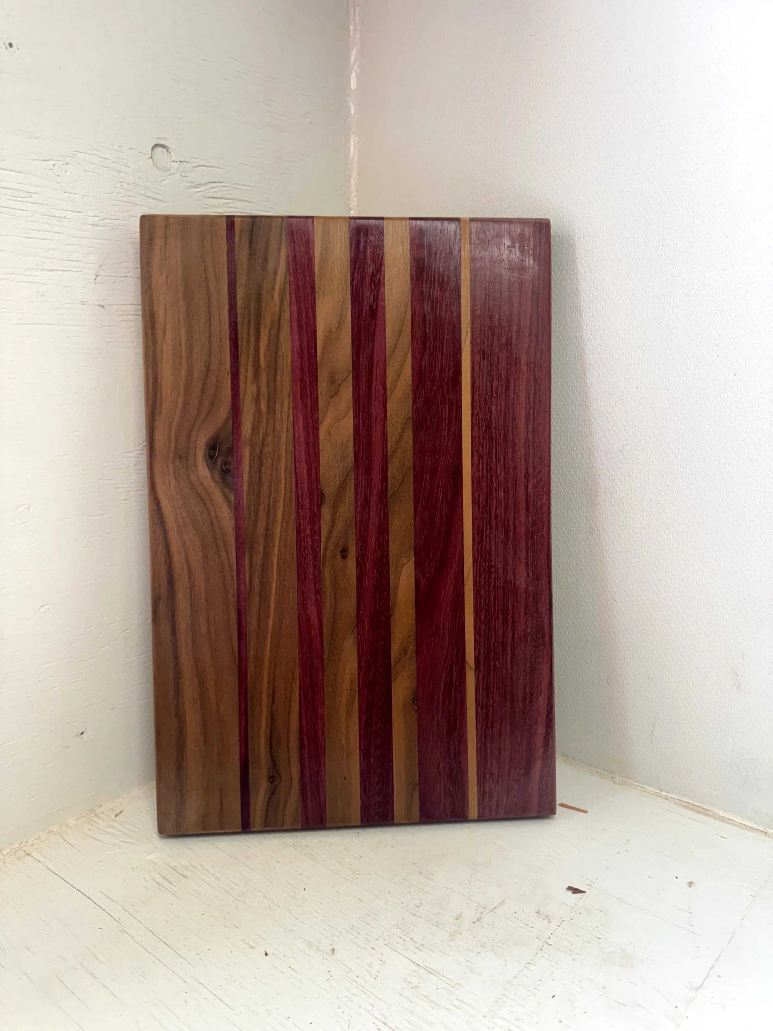 Edge Grain Serving Board — No. 08