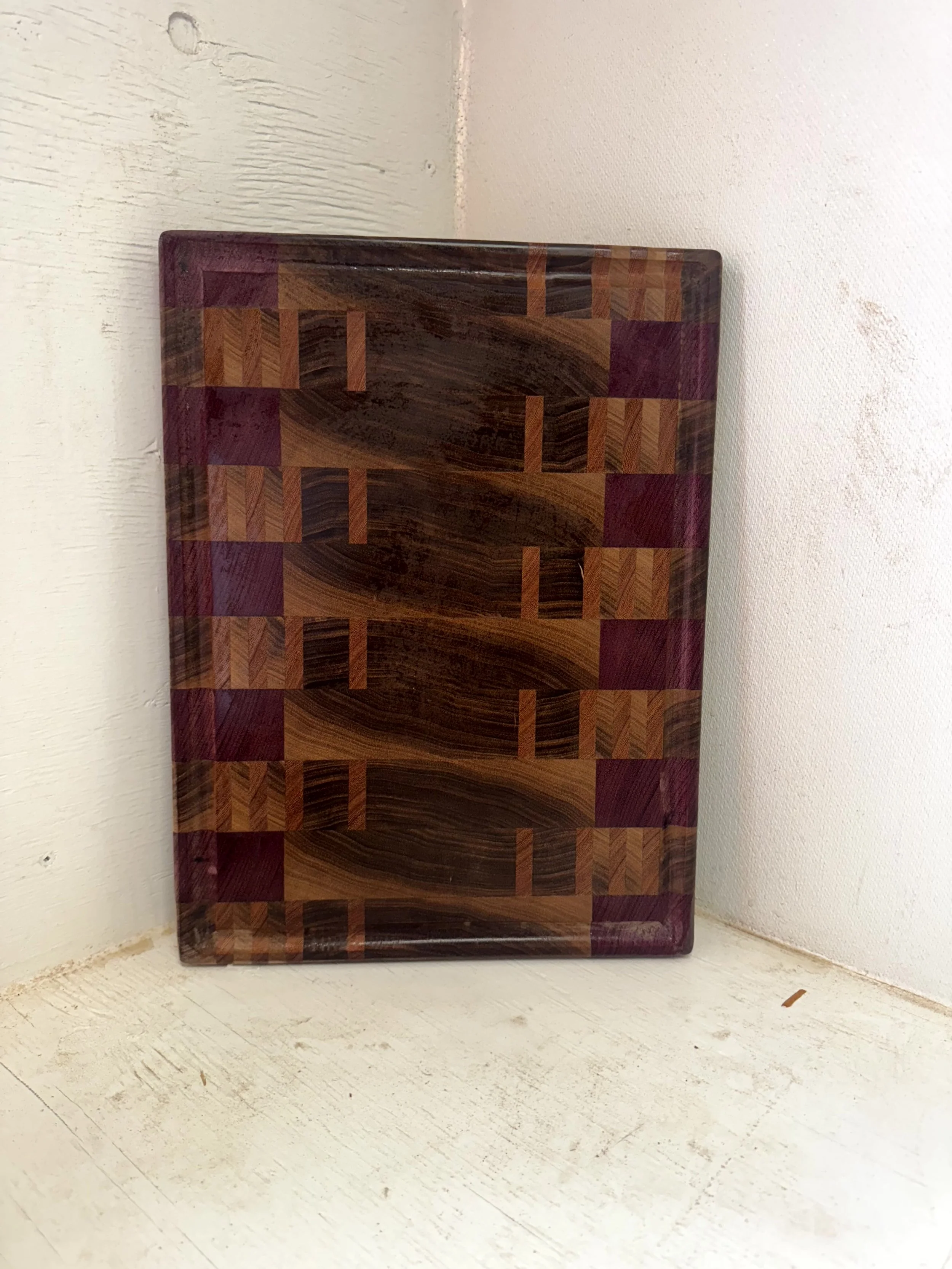 End Grain Cutting Board — No. 16