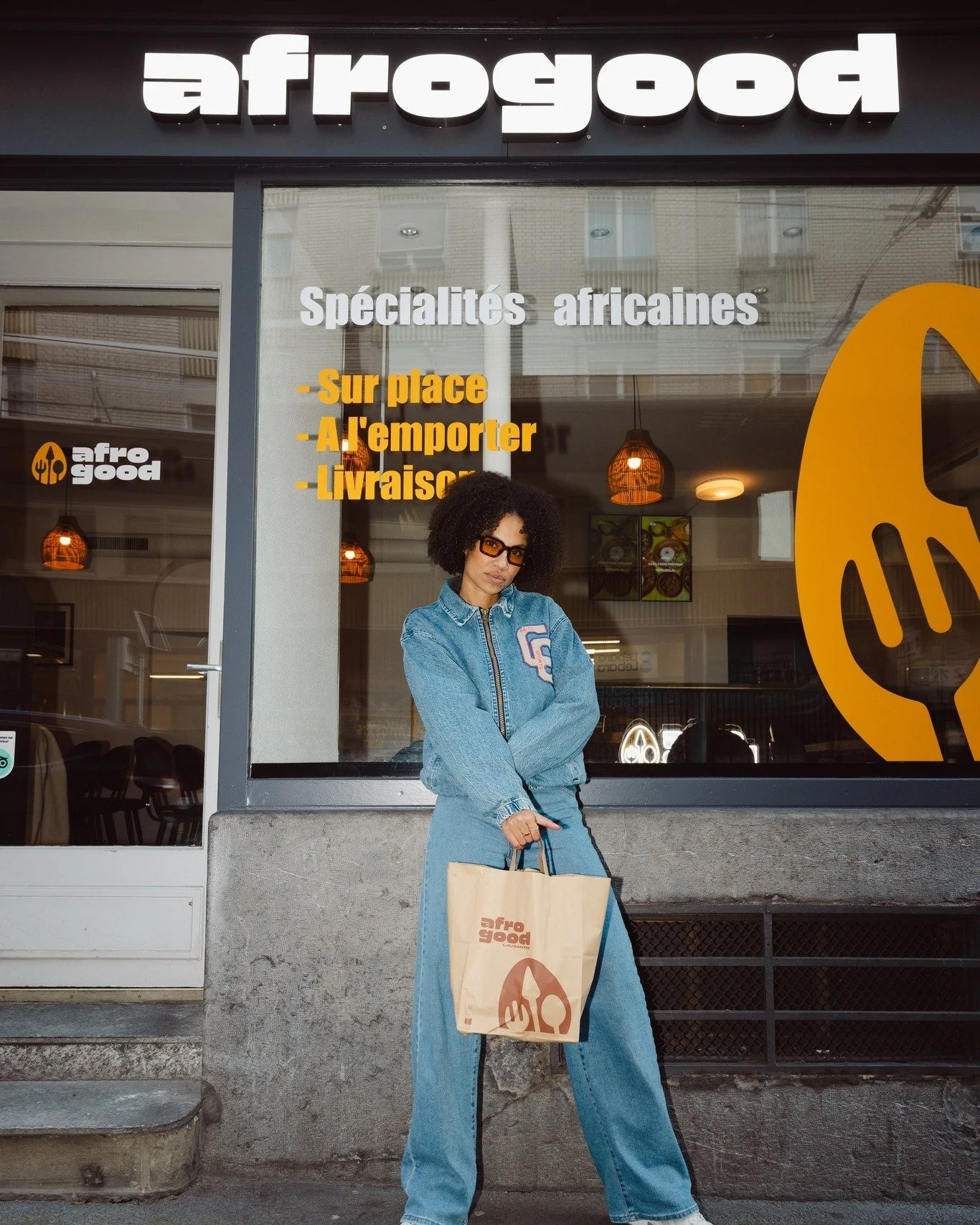 Afrogood Afro Fast-Food Premium !! 

📷 @muriel_diem