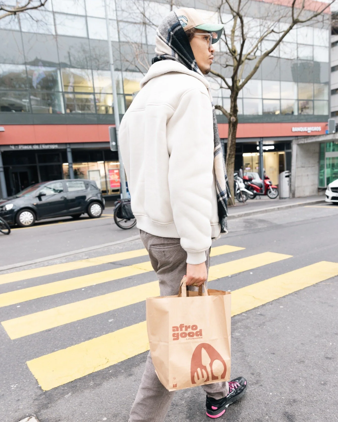 Sur place / &agrave; l&rsquo;emporter / livraison 🛵

📷 @henri_d_lafontaine