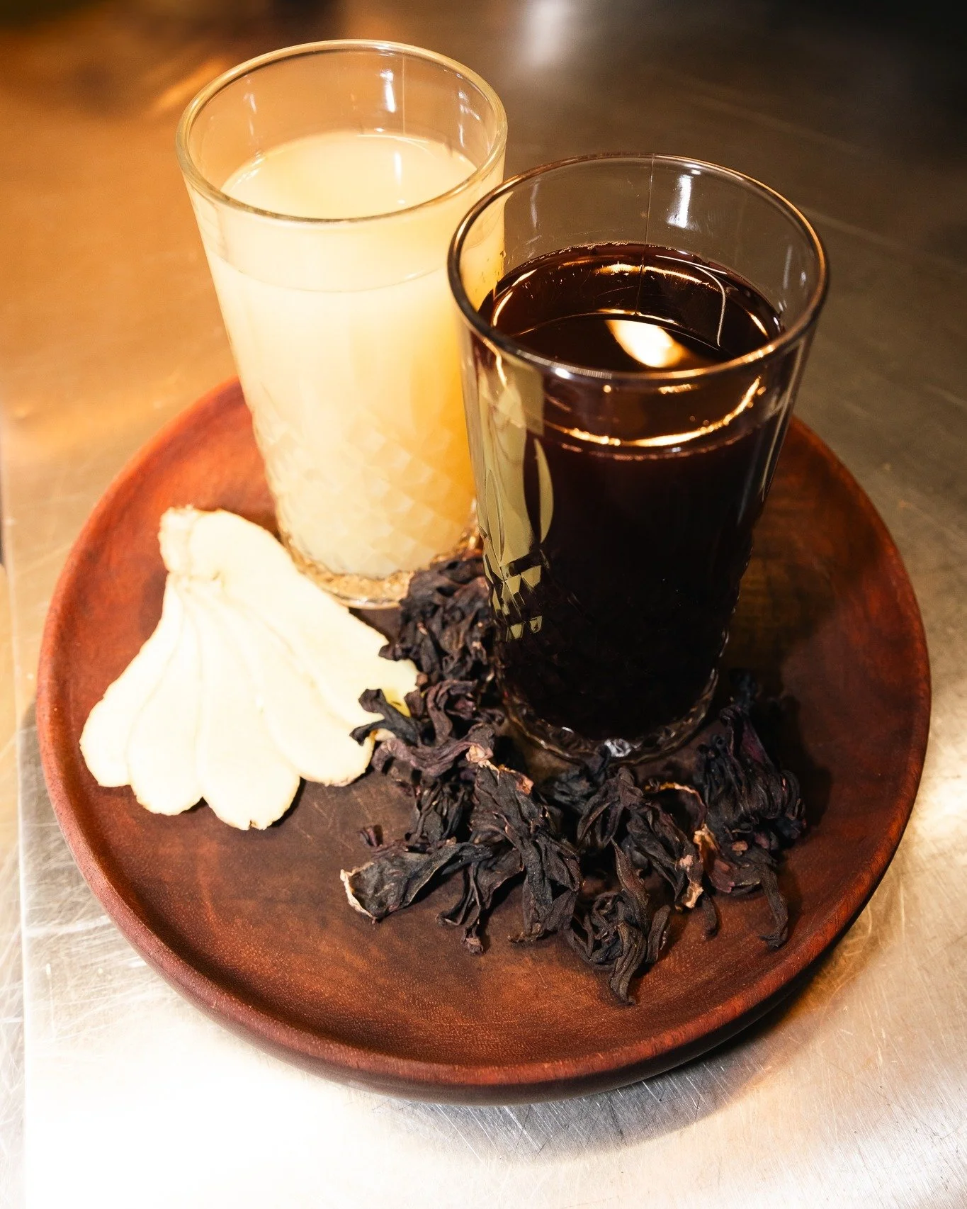 Jus  Frais, naturel, fait maison 🔥
Jus de gingembre ou bissap ?
Tu prends quoi aujourd&rsquo;hui ?