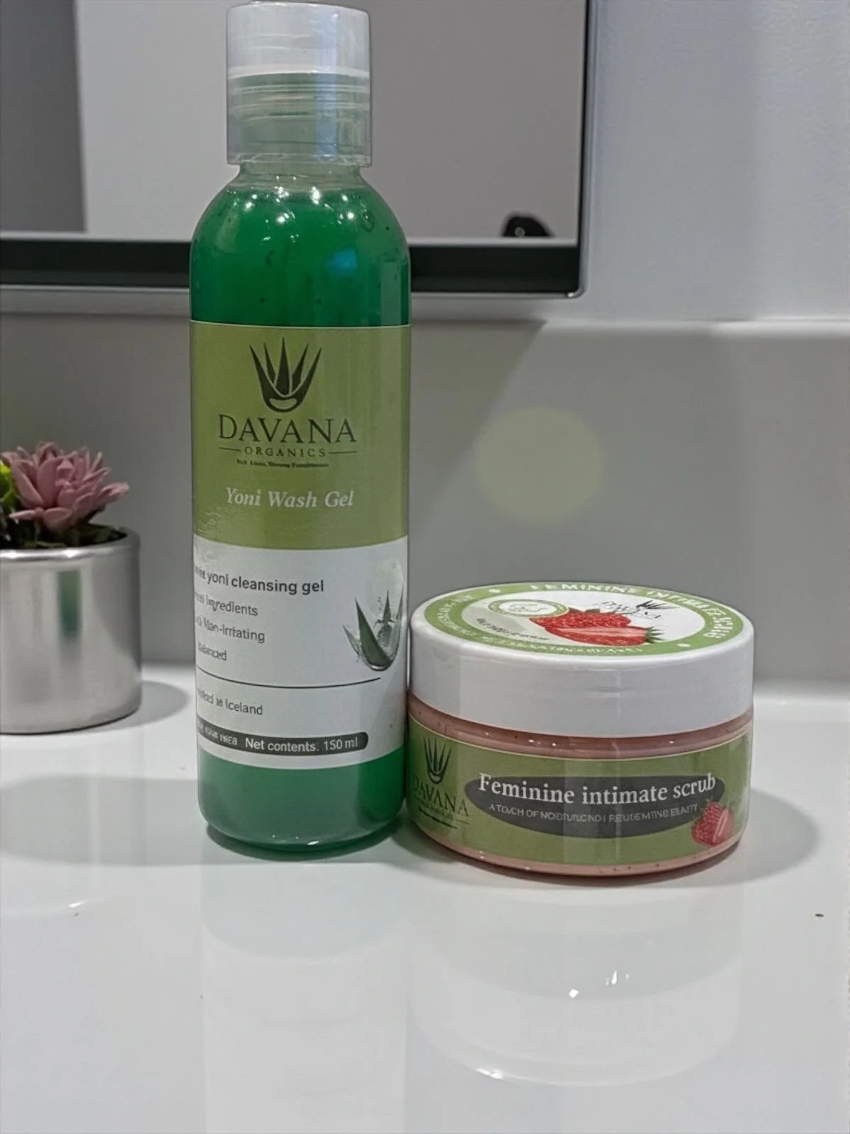 Feminine Exfoliation Set — Yoni Wash Gel & Feminine Intimate Scrub