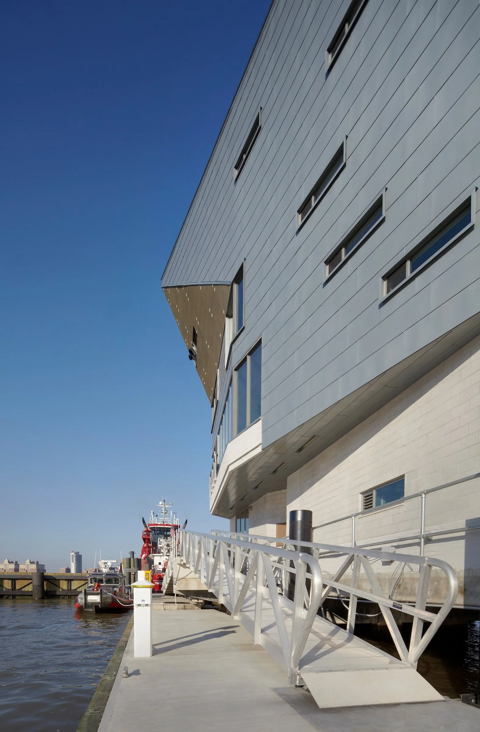 gang plank of MC1 FDNY.jpg