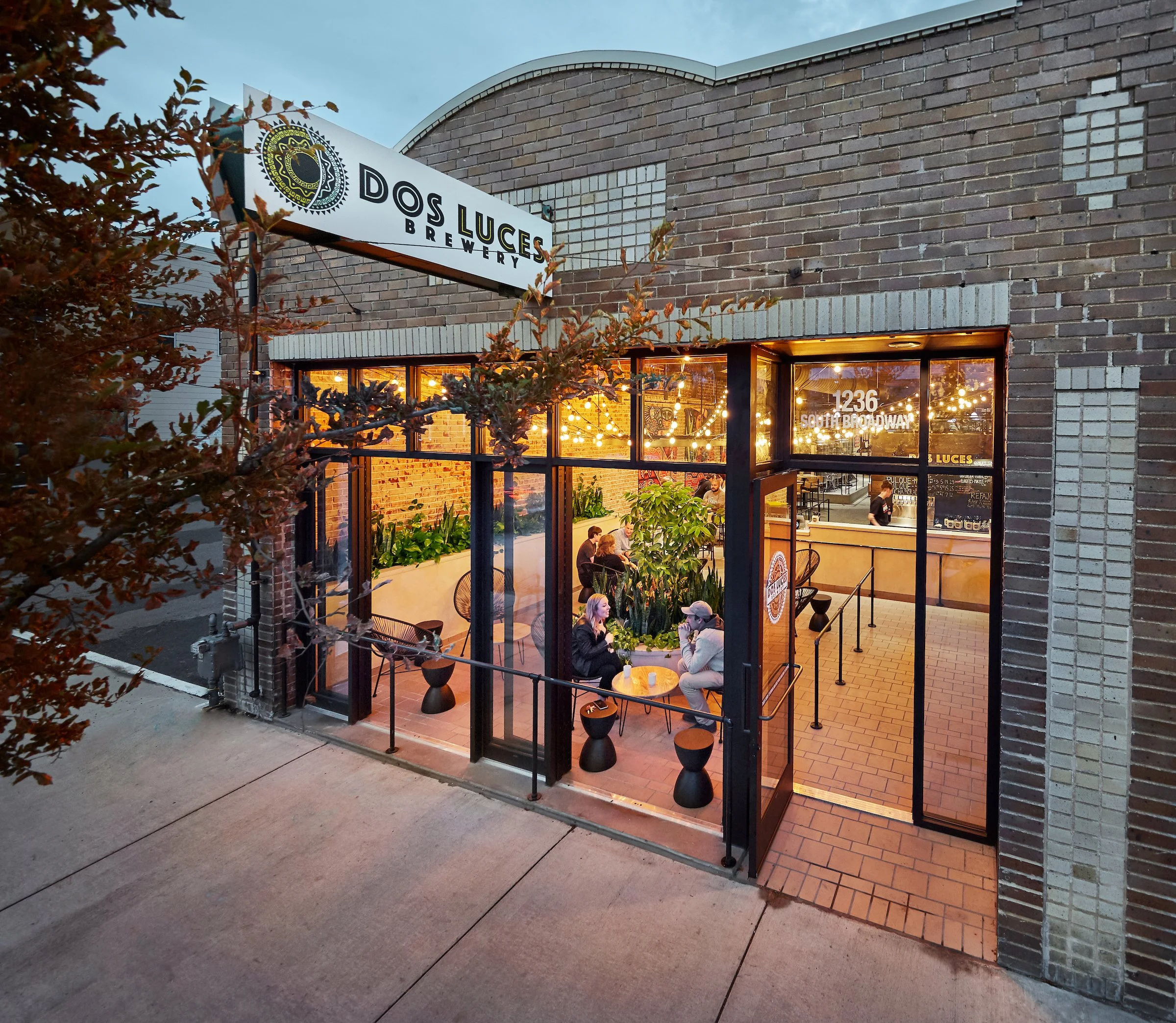 288 Dos Luces Muggenborg.jpg