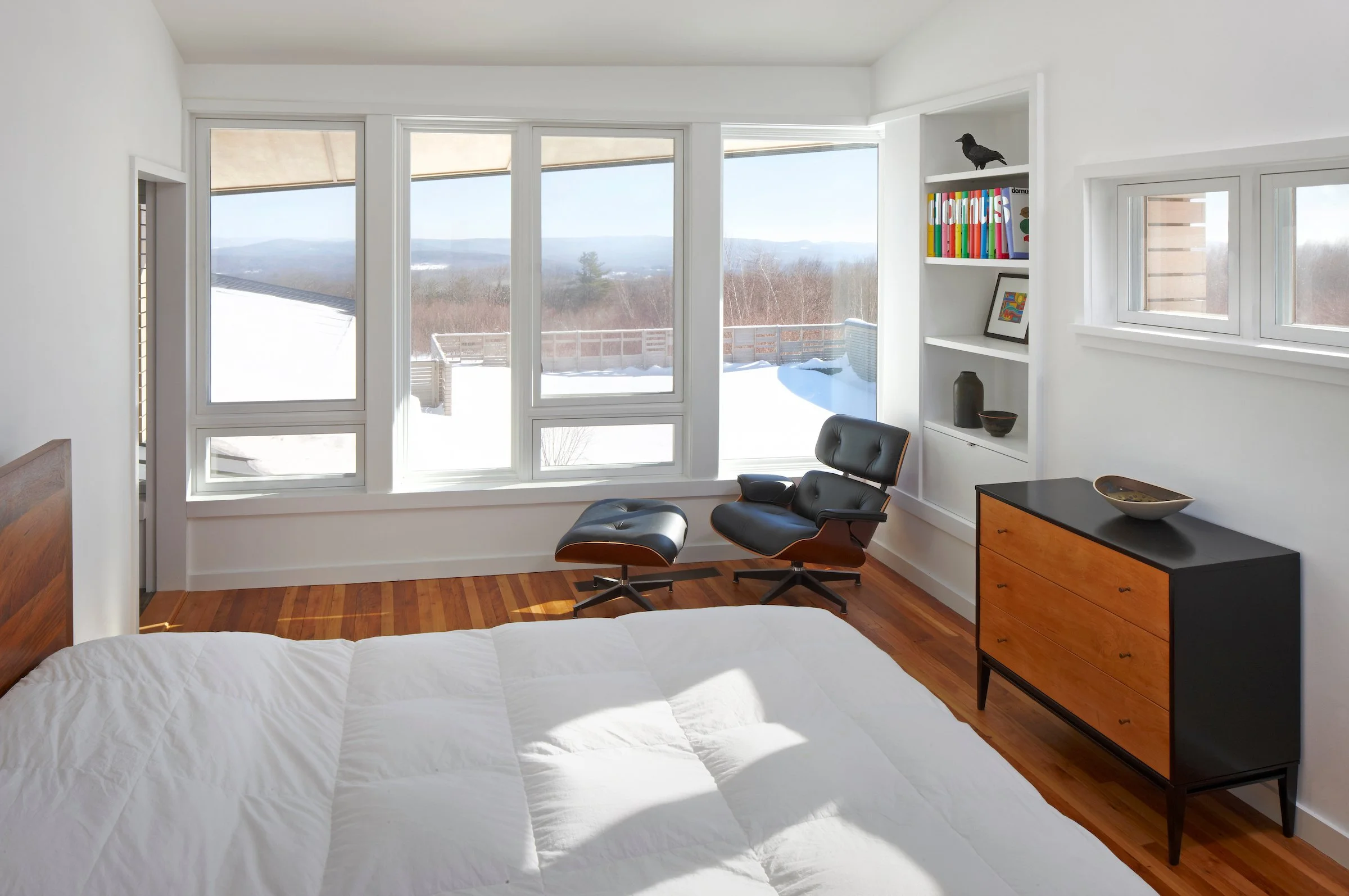 hillsdale house bedroom.jpg