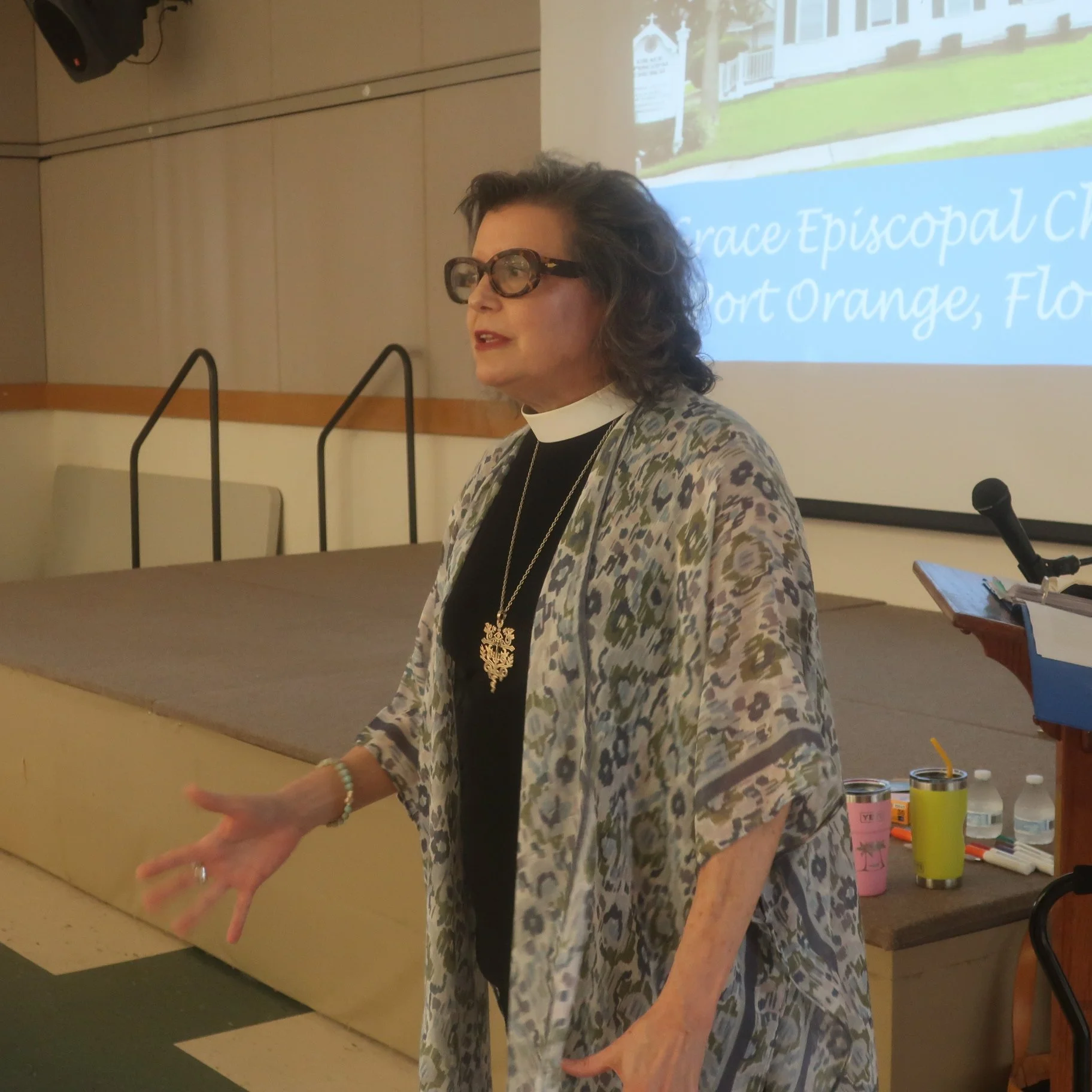 The Rev. Kristi Alday , a former Archdeacon of the Episcopal Diocese of Central Florida, led a workshop Saturday, March 14, in Goddard Hall on "Unraveling the Mysteries of Grief."
#portorangechurch #daytonaareachurch #episcopalchurch