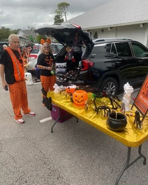 The scary fun times continue at Grace Episcopal Church's Trunk or Treat with monsters and witches and treats and even royalty!

#portorangechurch #daytonaareachurch #episcopalchurch #gracechurch