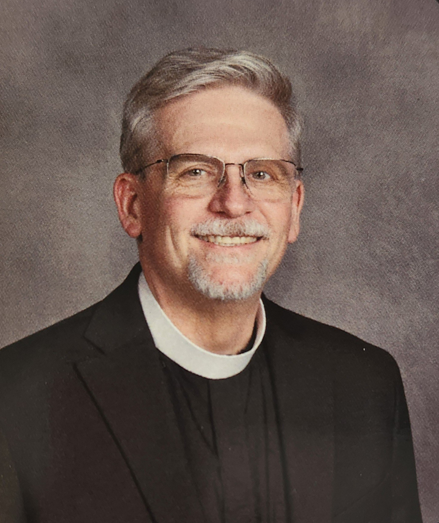Reverend Gary Headshot at Grace Episcopal Church