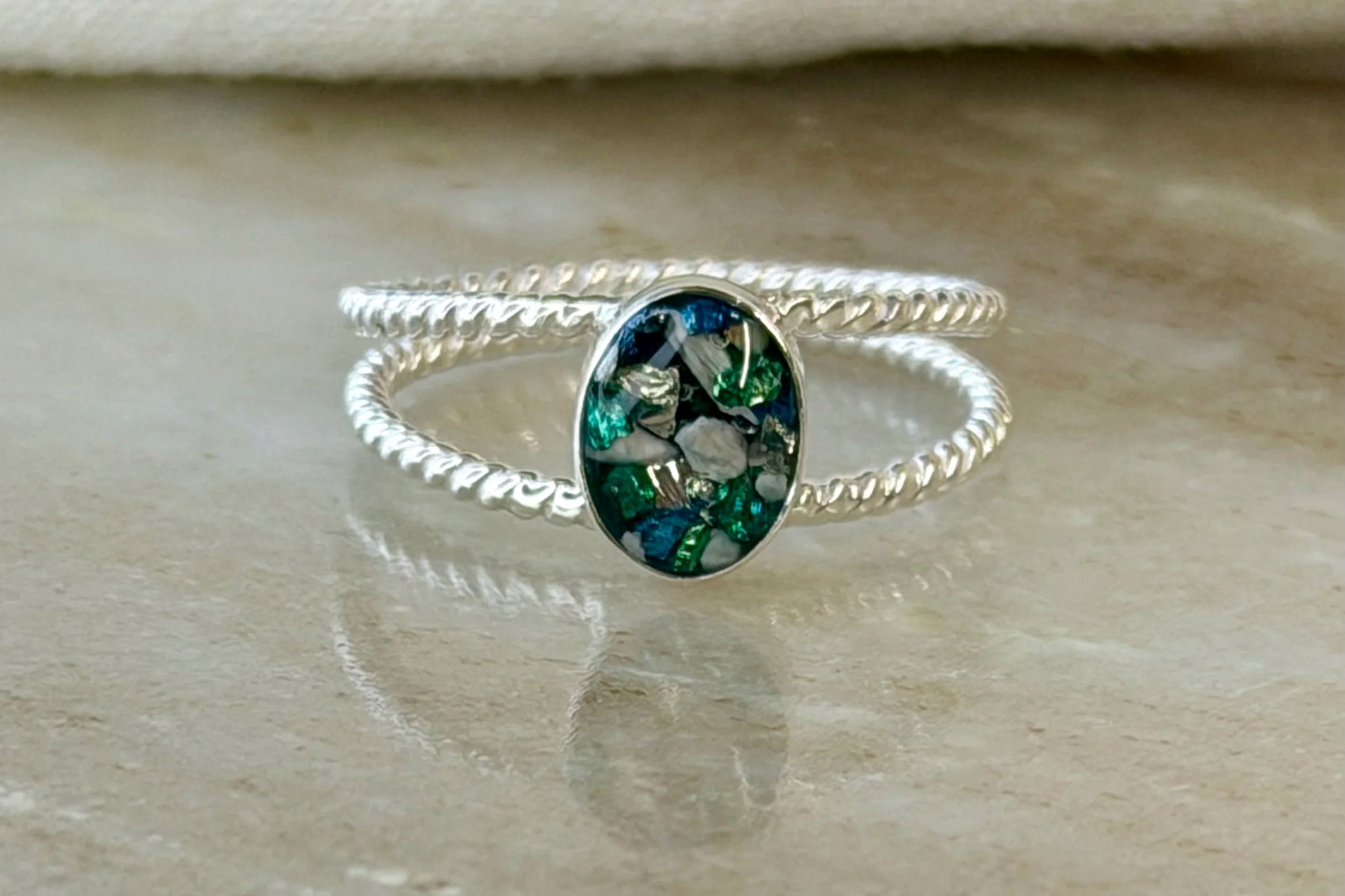 Keepsake memorial ring made with cremation ashes