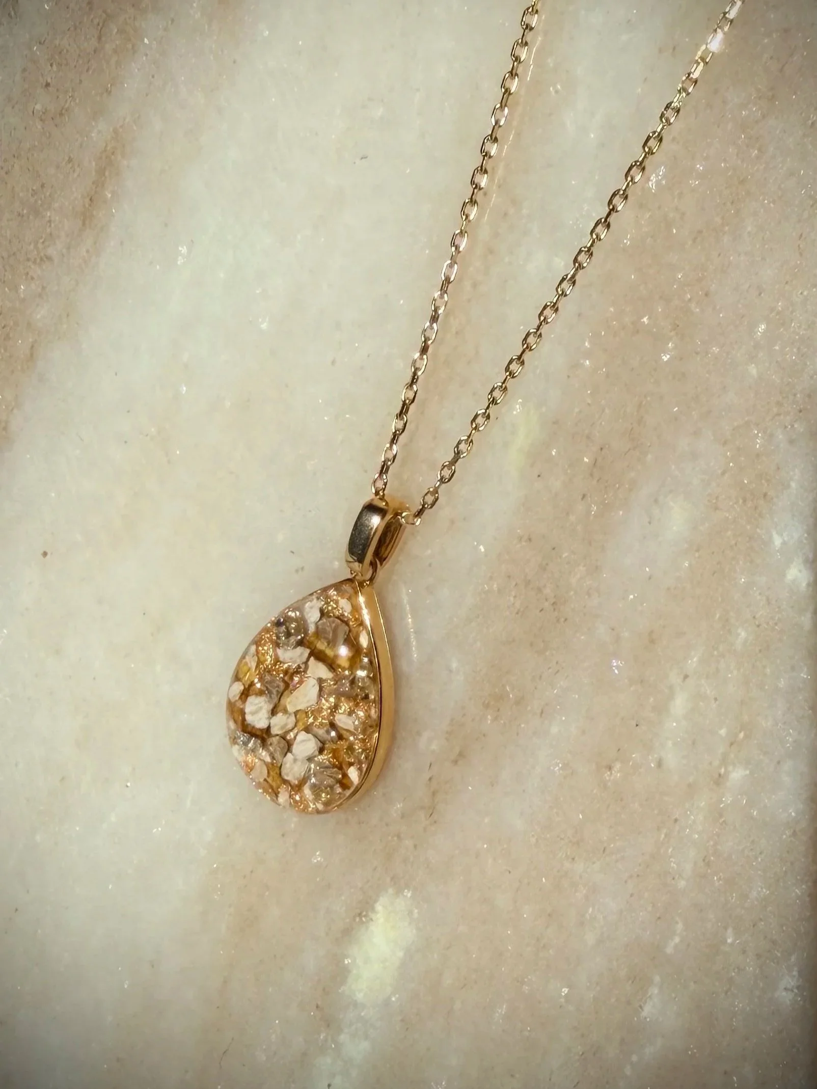 ETERNAL NECKLACE