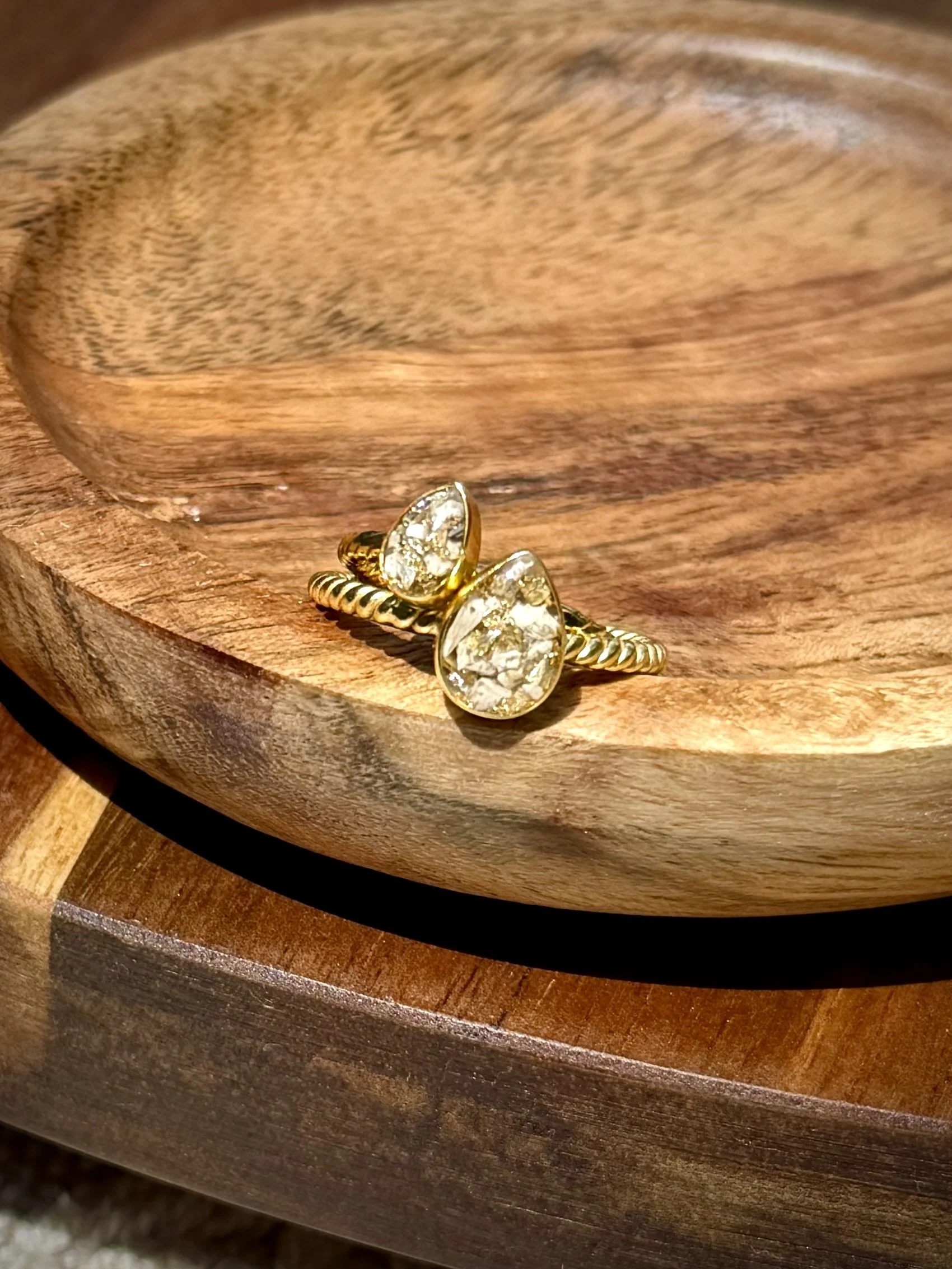 Keepsake memorial rings made with cremation ashes