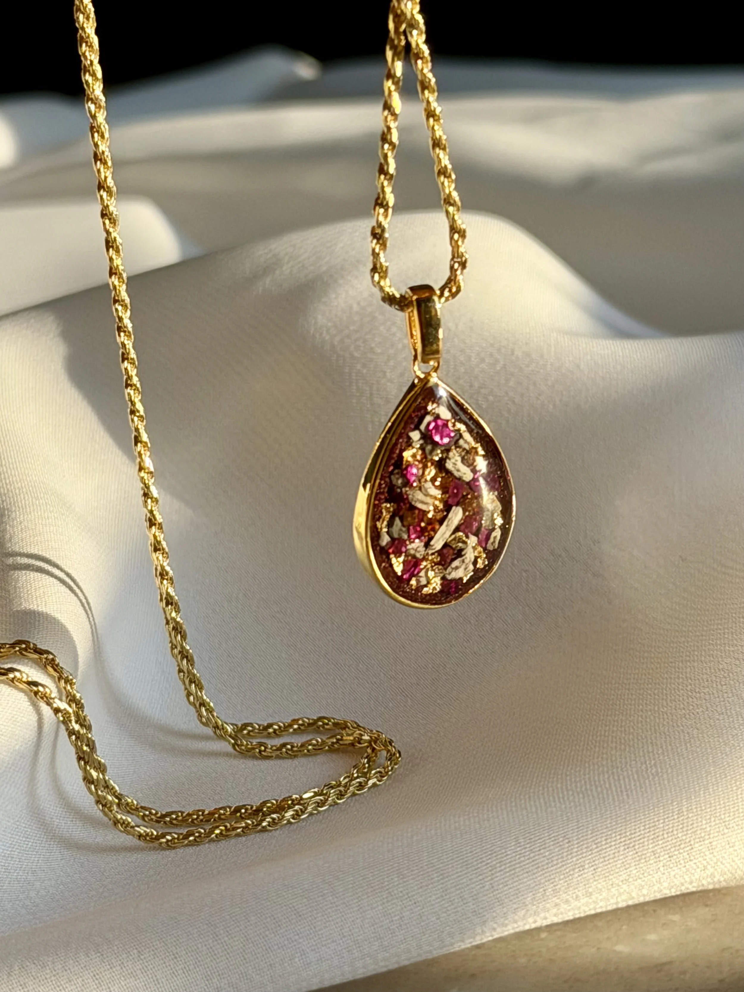 cremation keepsake ashes necklace