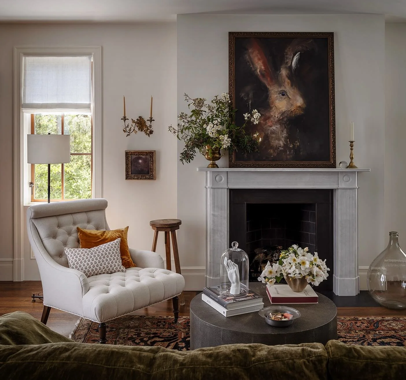 This stunning project, designed and architected by Studio LeClercq - @katie.leclercq is now featured in @ruemagazine 

Honored to contribute florals for this project: @teressajohnson

Captured by @aaronleitz.