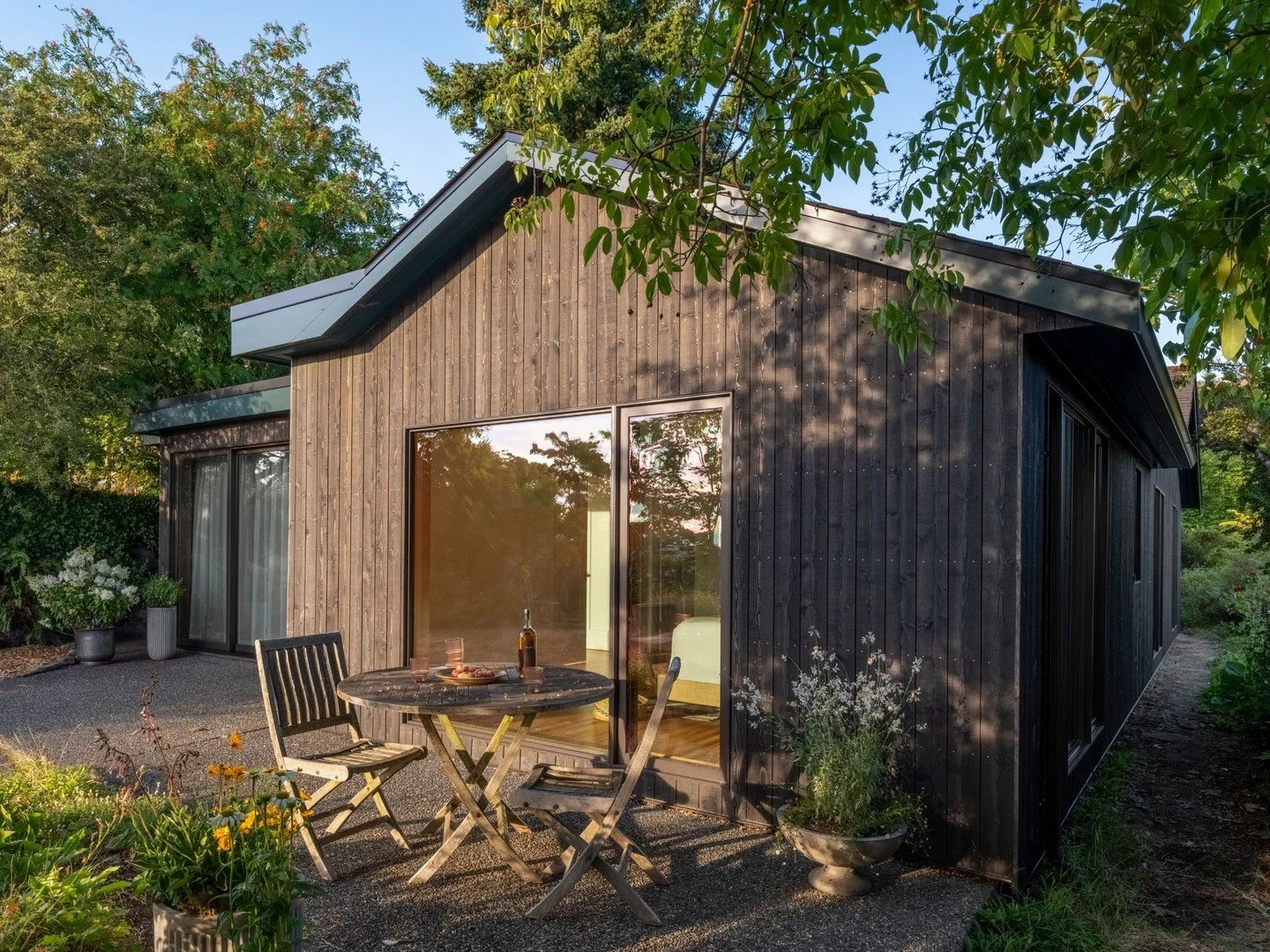 ⁠I know it&rsquo;s an Ursus home when I&rsquo;m just as intrigued to look within as I am to look out.⁠
⁠
Architect: Jay Coupard⁠
Builder:@ursushomes⁠
Photographer:@_karamercer⁠
Stylist:@Teressajohnson