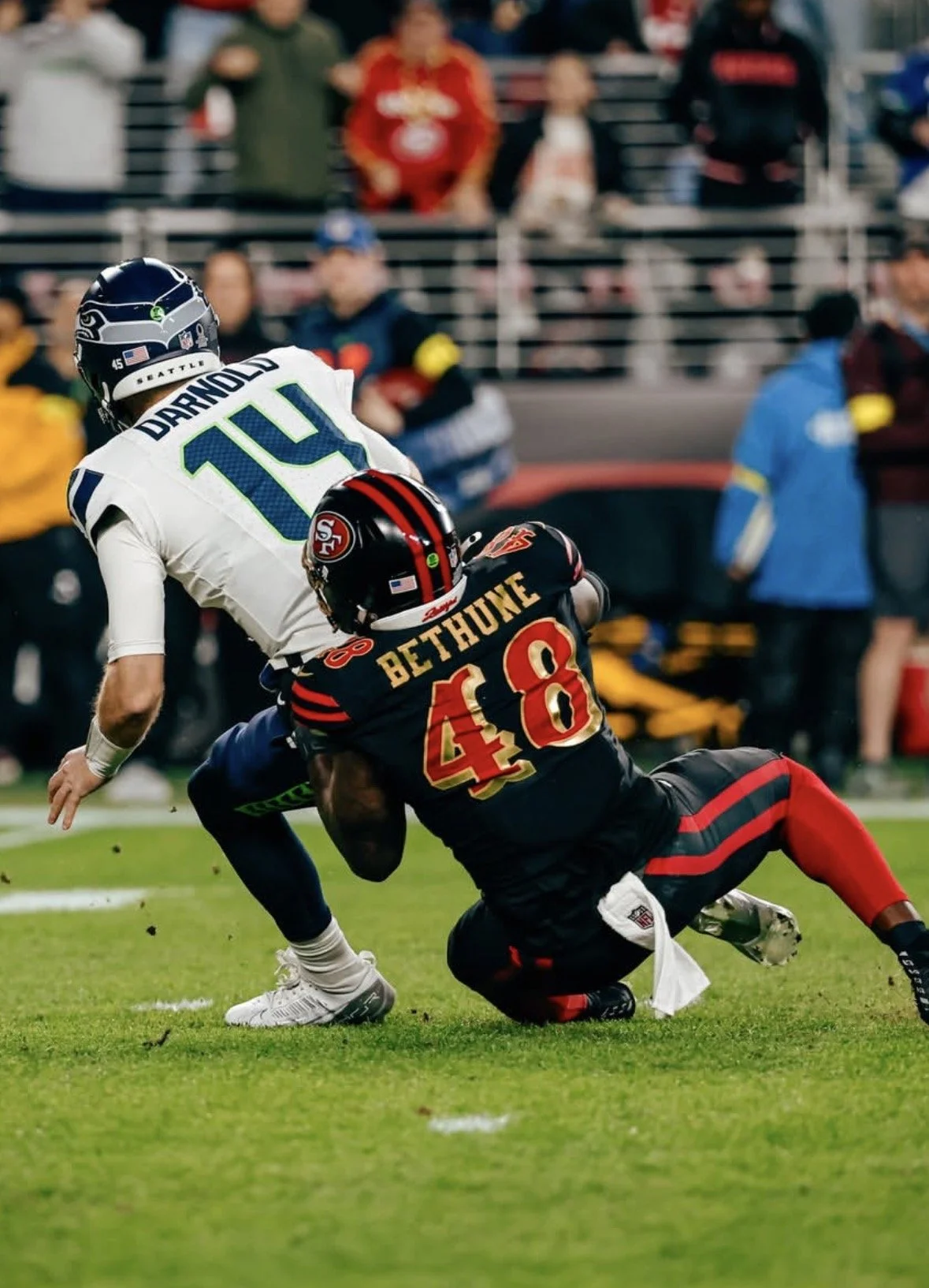 Across the Bay — Seahawks 13, 49ers 3: Seattle owns the clock, chokes the margins at Levi’s Stadium