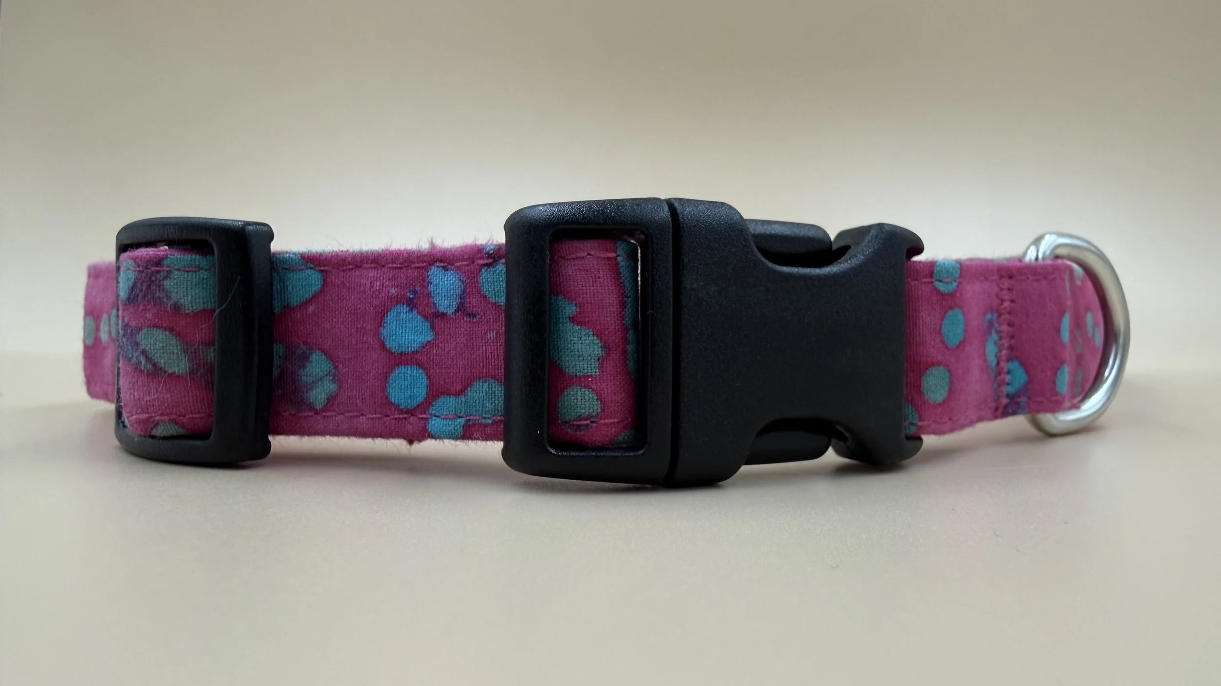 Berry Splash Collar