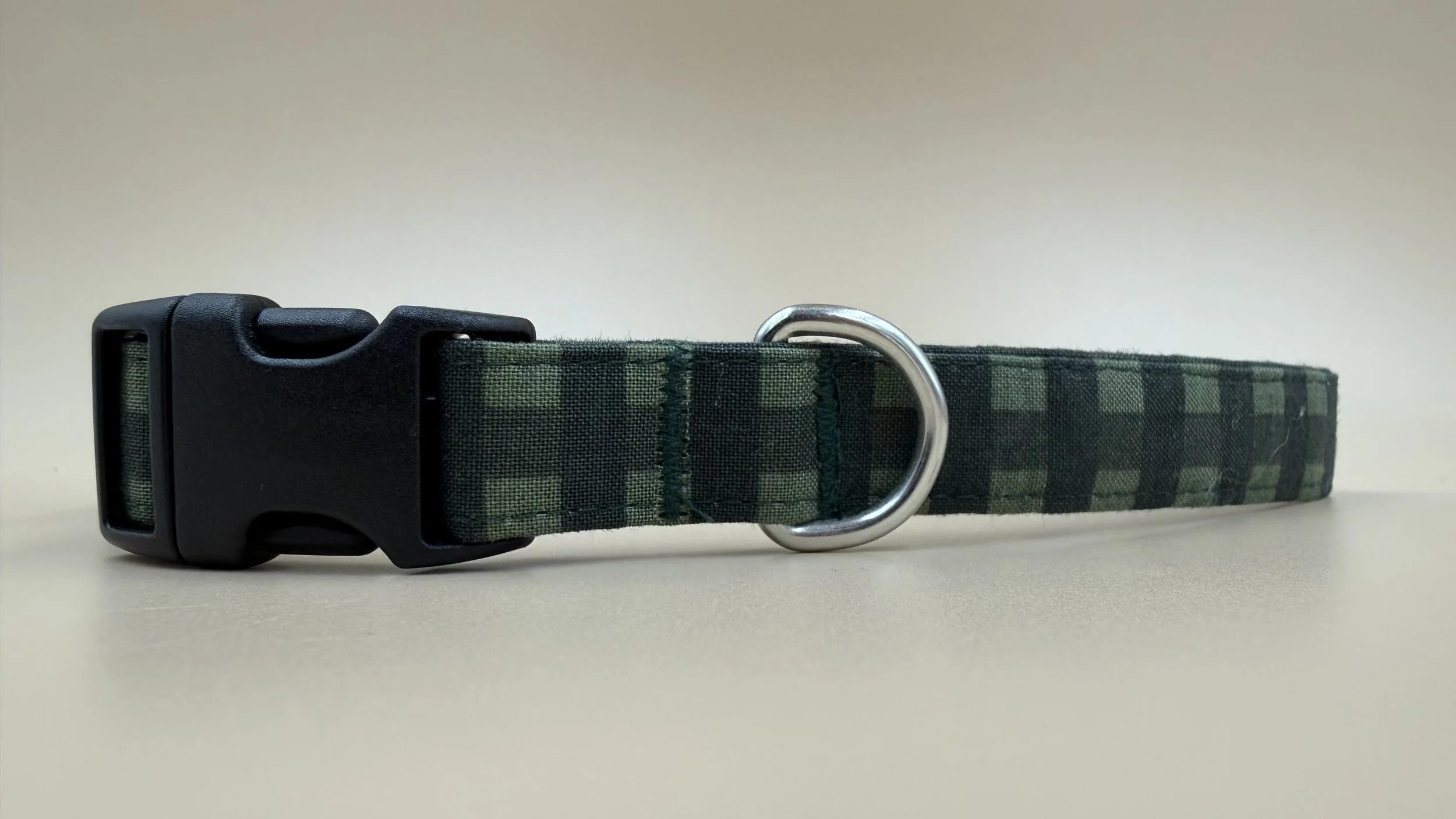 Evergreen Check Collar