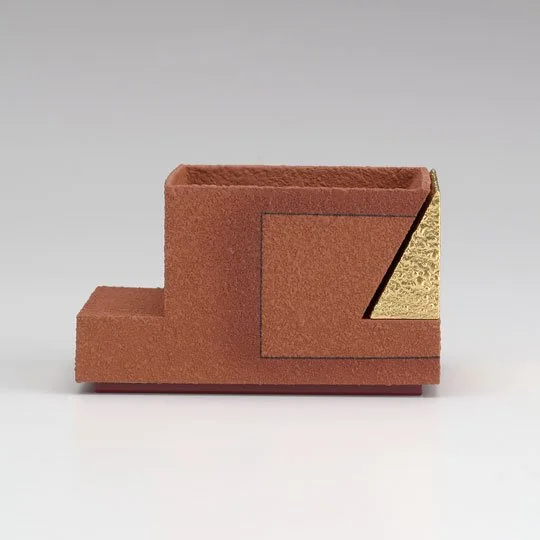 Pinto Squire, 2005
ceramic, 2.25 x 3.75 x 2.5 in.