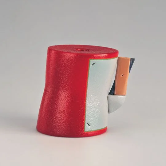 Chinese Modern, 1975
ceramic, 3 3/4 x 4 1/2 x 3 1/4 in.