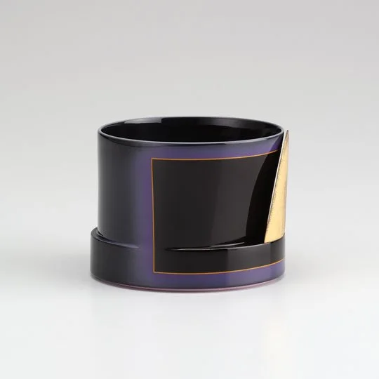 El Lothario, 2005
ceramic, 2.75 x 3.5 x 3.5 in.